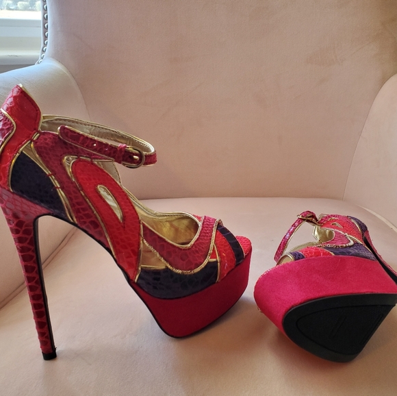 New in box Bebe Clarissa stiletto size 6.5 - Picture 3 of 4